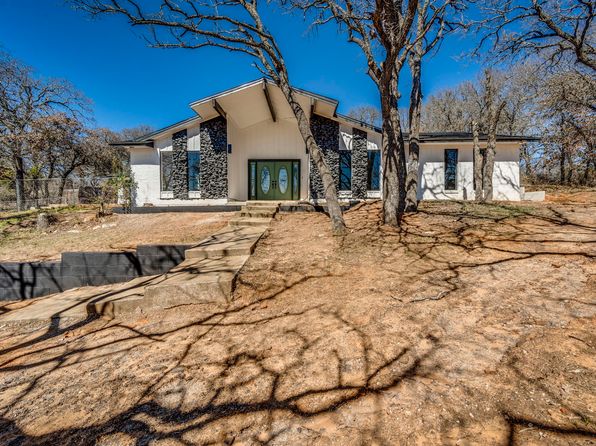 3113 Brett Jackson Dr, Crowley, TX 76036