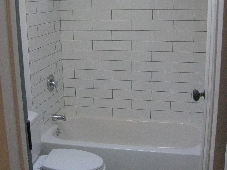 1st image of 616 Even St
