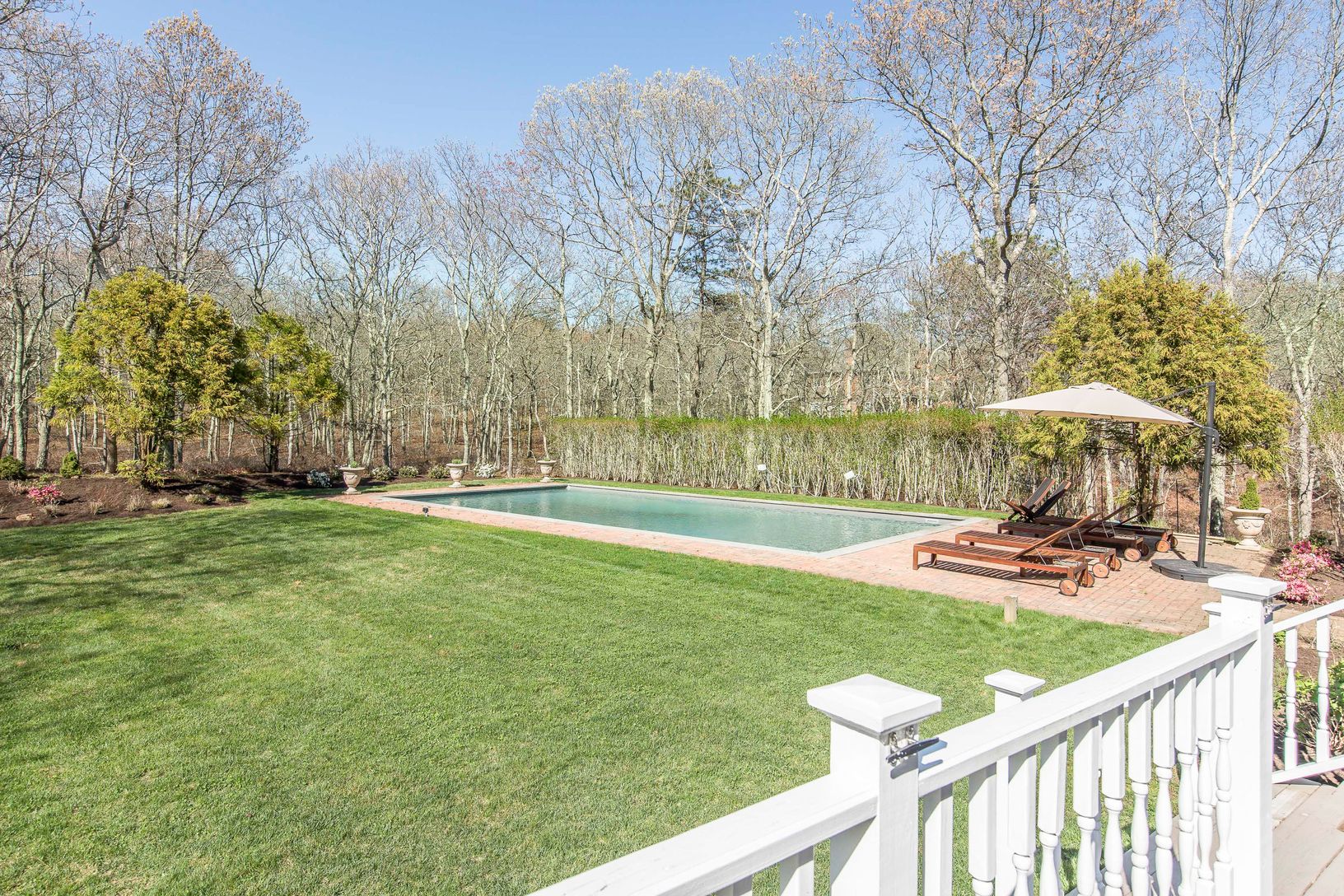  Generous Yard 