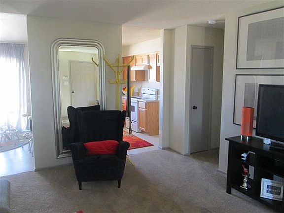 3rd image of 3603 S Hinckley Dr