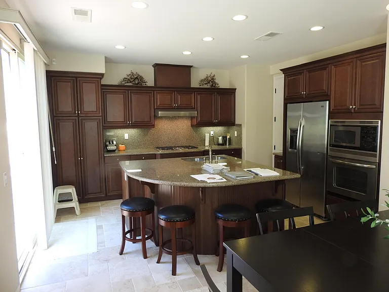 4897 Carriage Run Dr — Photo 6