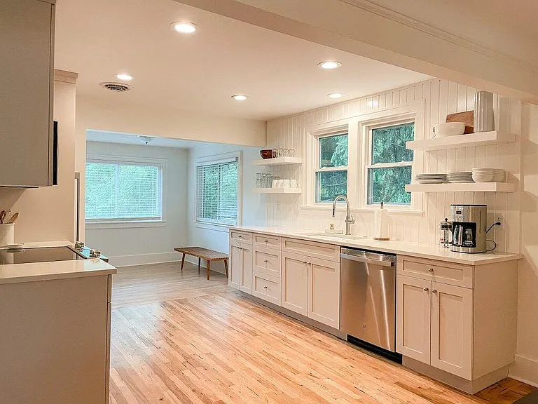 3306 Armour St — Photo 4