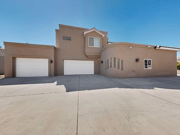 4th image of 13208 Velma Ct NE