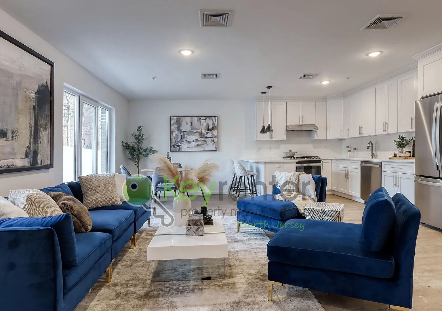 Modern New Construction 2BR Townhome with Garage, Driveway & EV Charger | Month FREE! — Photo 2