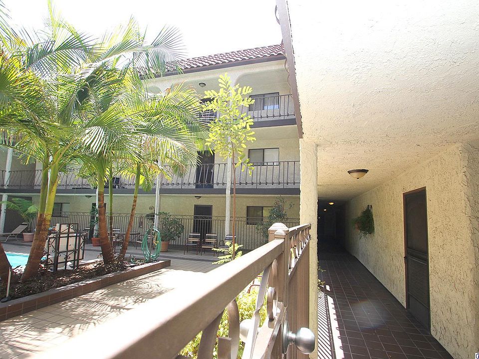 1st image of 510 N Maryland Ave Unit 310