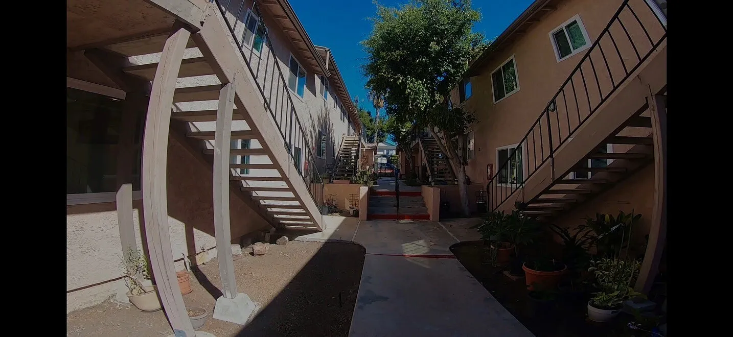 914 Gillespie Dr — Photo 1