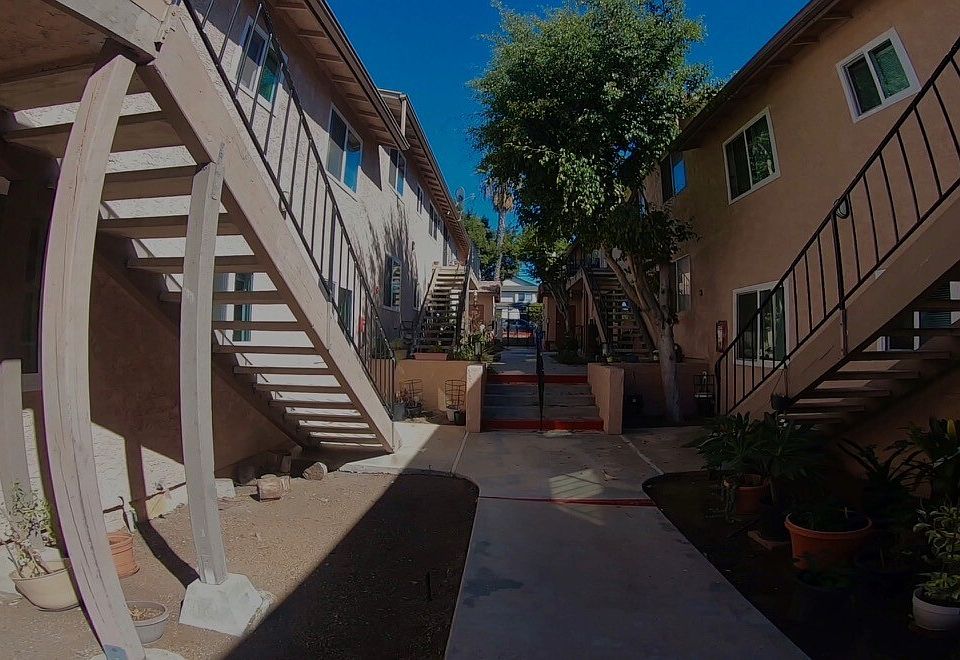 1st image of 914 Gillespie Dr