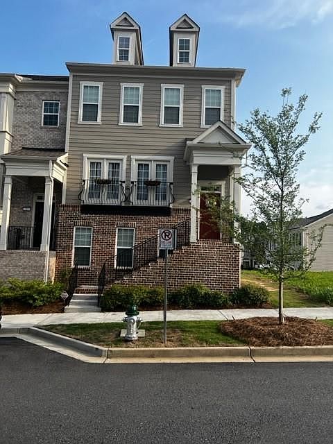 1st image of 317 Hudson Way