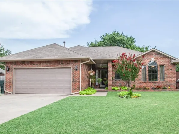 3100 Cove Hollow Ct, Norman, OK 73072