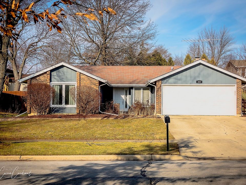 1st image of 253 Hawthorne Dr