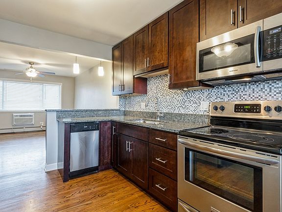 5th image of 202 N Salem Ave APT 3C