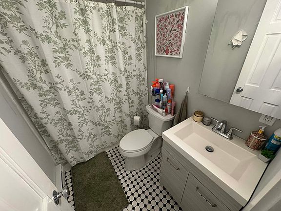 3rd image of 525 E 3rd St Floor 3