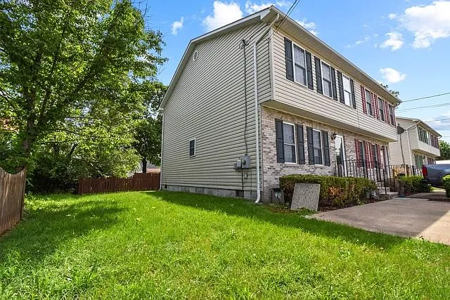 330 Ritenour St — Photo 3