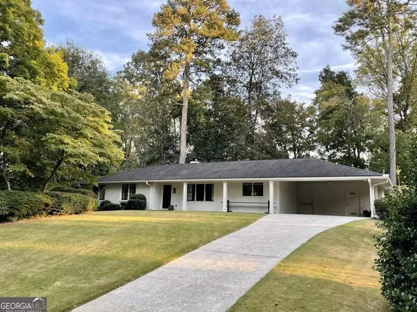 497 Pine Haven Ln, Sandy Springs, GA 30342