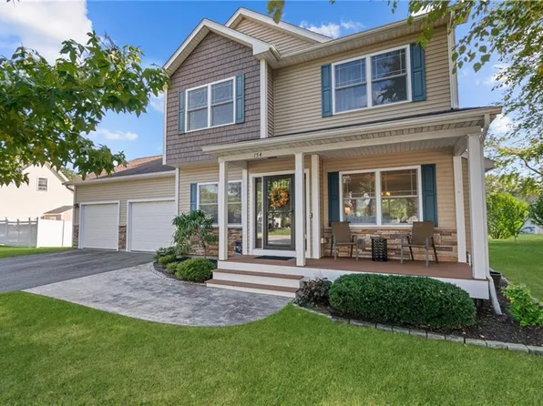 154 Julian Rd, Warwick, RI 02889