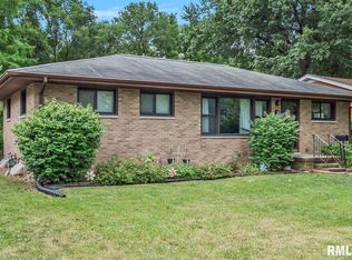 34 Monica Ln, Grandview, IL 62702