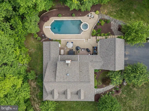 7847 N Flint Hill Rd, Owings, MD 20736