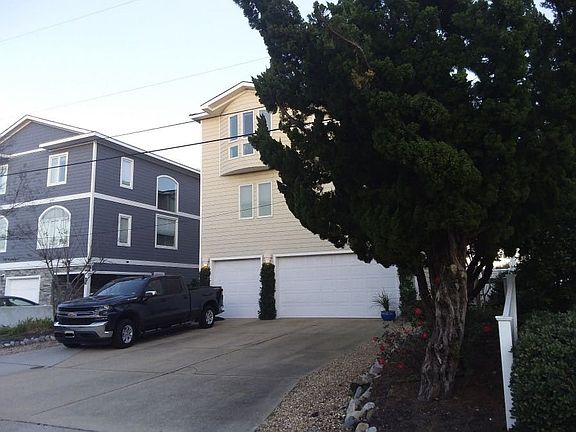 2nd image of 838 S Atlantic Ave