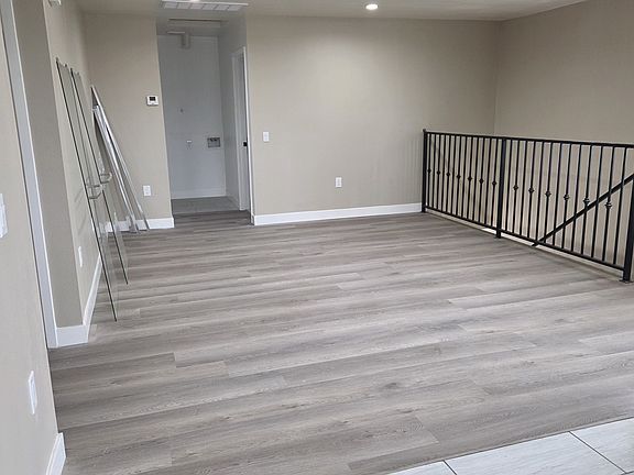 4th image of 4289 Fernwood Ave #A