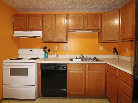 5th image of 5031 Cherry Creek Pkwy S
