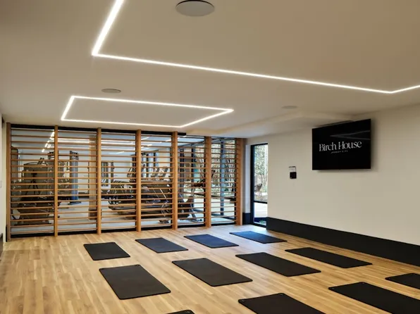 49 Fisk Street image 33 of 40