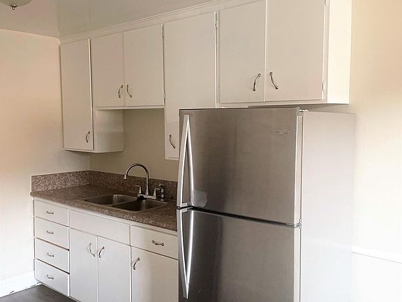 3rd image of 721 Cordova St #8