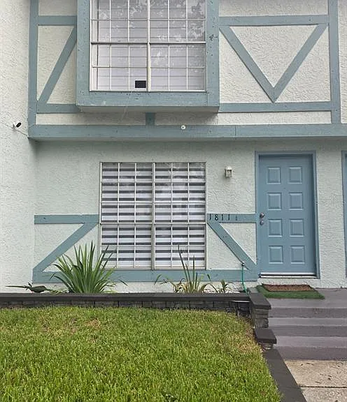 1811 Bentley Blvd — Photo 1