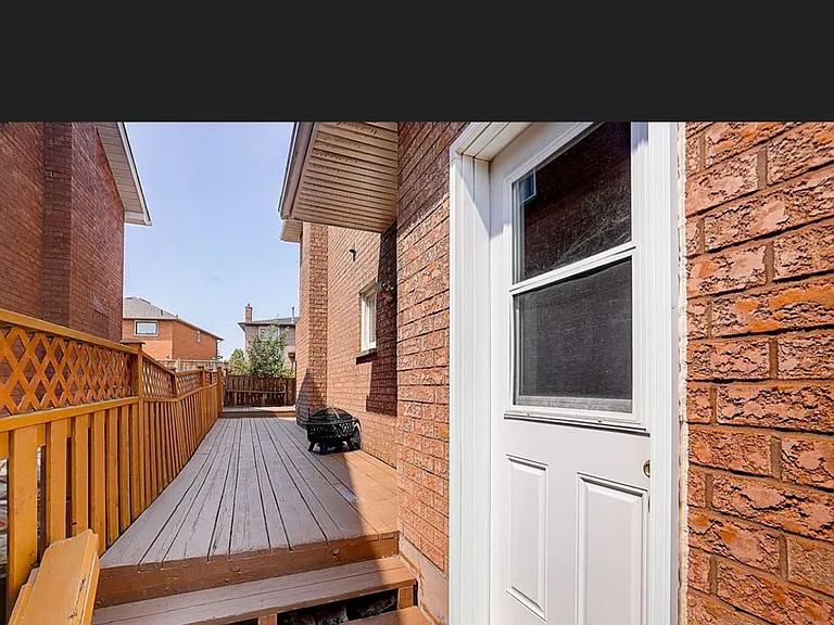 364 Castlehill Rd #BASEMENT — Photo 11