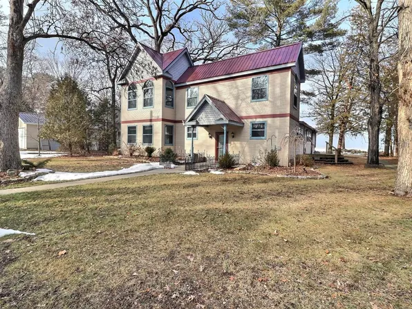 4637 Point Comfort Ln, Green Bay, WI 54311