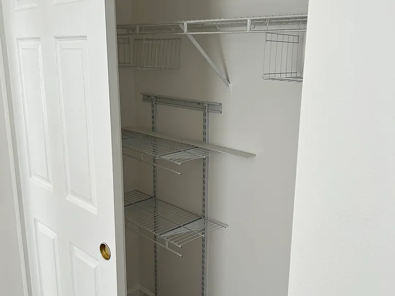 254 Seneca Ter — Photo 19