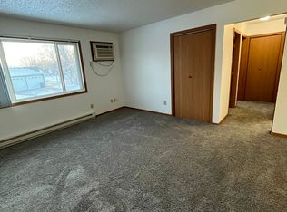 100 11th St NE, Hazen, ND 58545