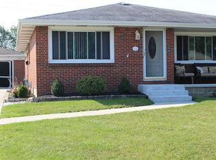 63 McKenzie Ct, Cheektowaga, NY 14227