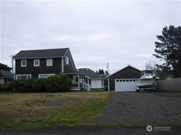 1704 Ocean Beach Boulevard S, Long Beach, WA 98631