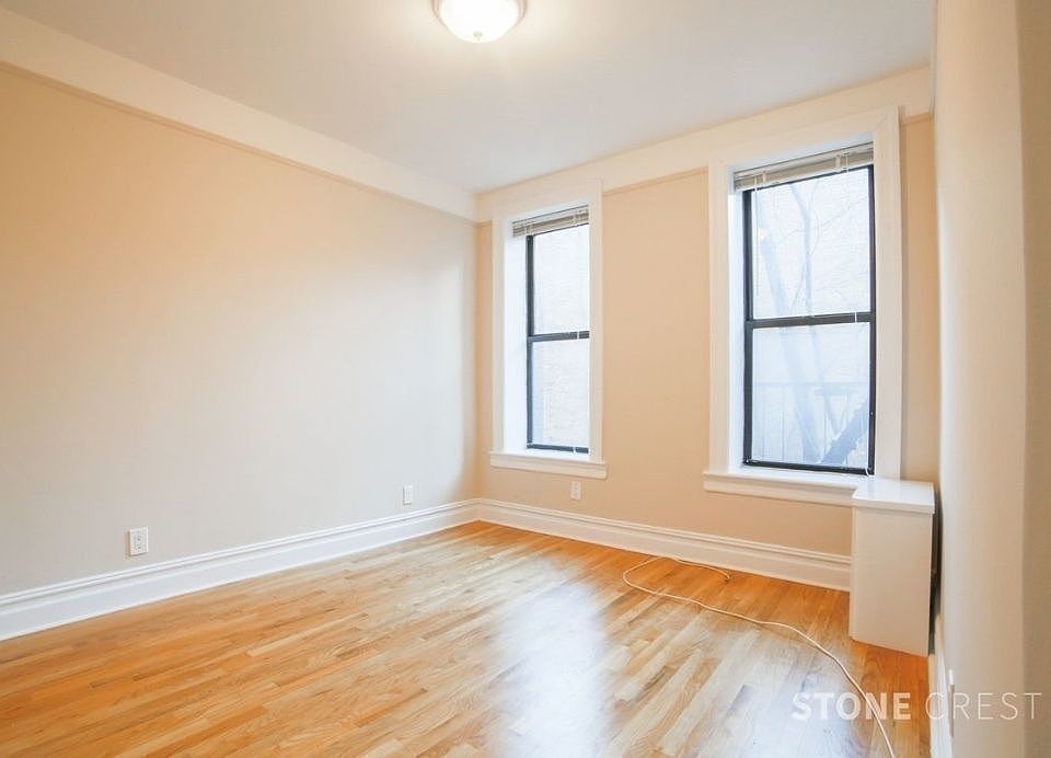 1st image of 521 W 122nd St #2-1