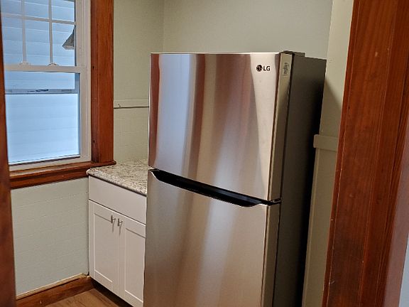 3rd image of 293 Amherst St #11176280