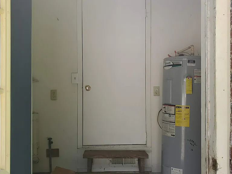90 Central Ave — Photo 7