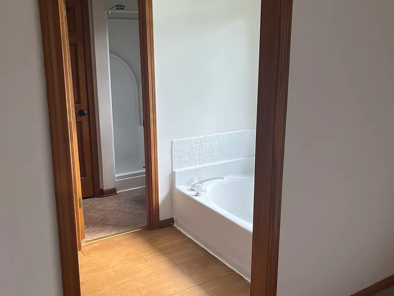 4521 Park 10 Ct — Photo 10