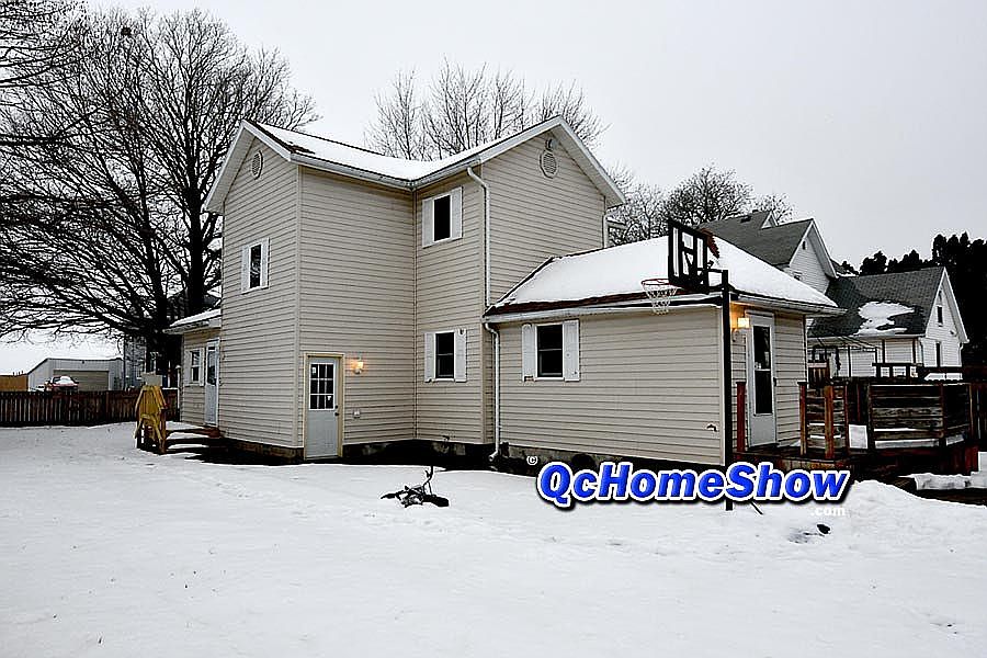 261 S Division St, Woodhull, IL 61490 Zillow