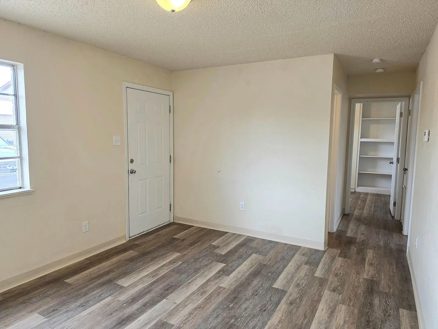 1540 Arizona — Photo 3