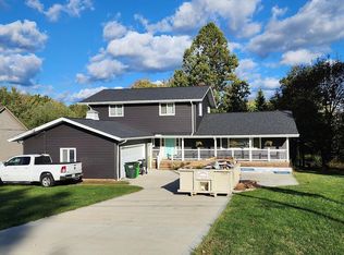 7161 Deeridge Dr, Walton Hills, OH