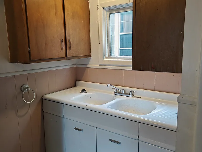 223 Metcalfe St #3 — Photo 8