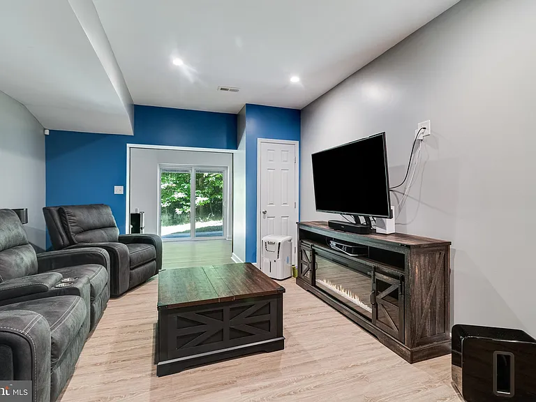 8150 Plowden Dr — Photo 57