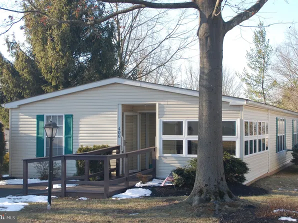 400 Westbury Dr, Souderton, PA 18964