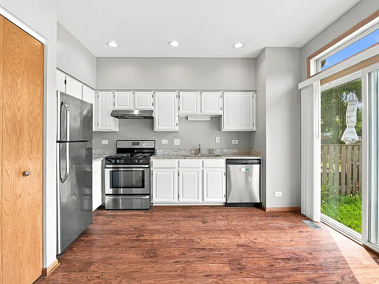 2554 Warm Springs Ln — Photo 9