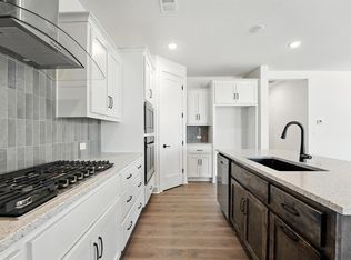 1611N E 105th Ter, Kansas City, MO 64155