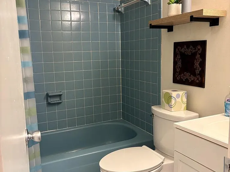327 Saint Marys Ave #7-H — Photo 4