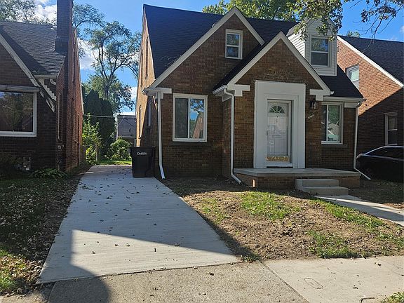 5th image of 16755 Rutherford St