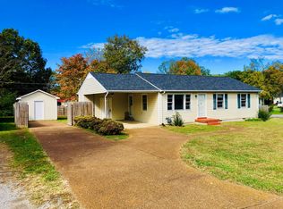 318 Hickory Cir, Lewisburg, TN 37091