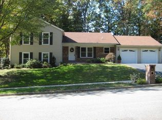 7402 Scarborough St, Springfield, VA 22153