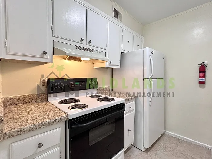 1208 Bush River Rd #F5 — Photo 11